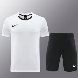 Футбольная форма Nike white/black #2