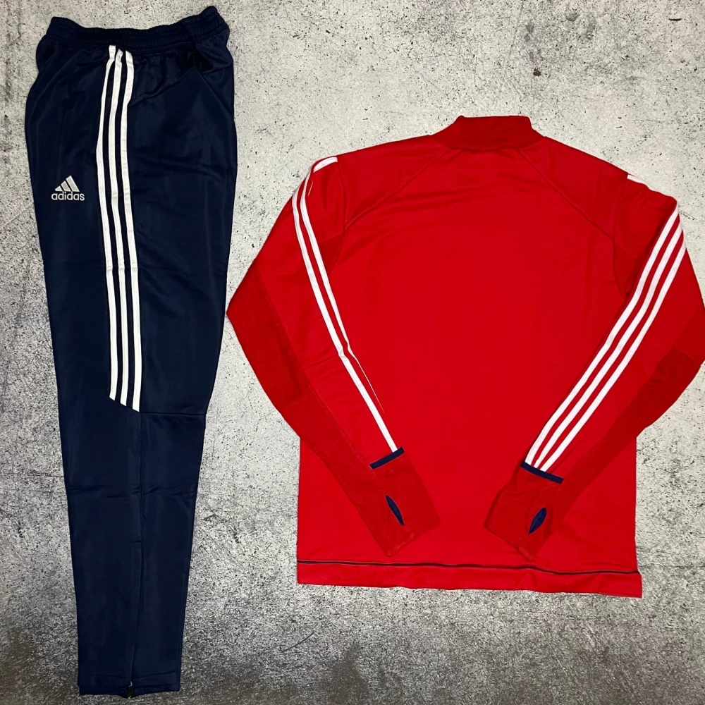 Костюм Bayern Munich red/navy #2