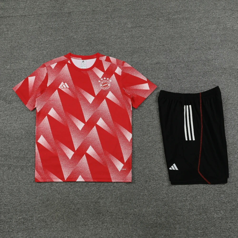 Футбольная форма Bayern Munich Training red/black #1