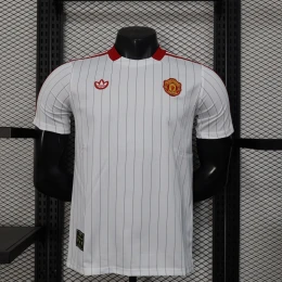 Футболка Man United Terrace Icons white/red #1