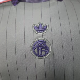 Футболка Bayern Terrace Icons khaki #4