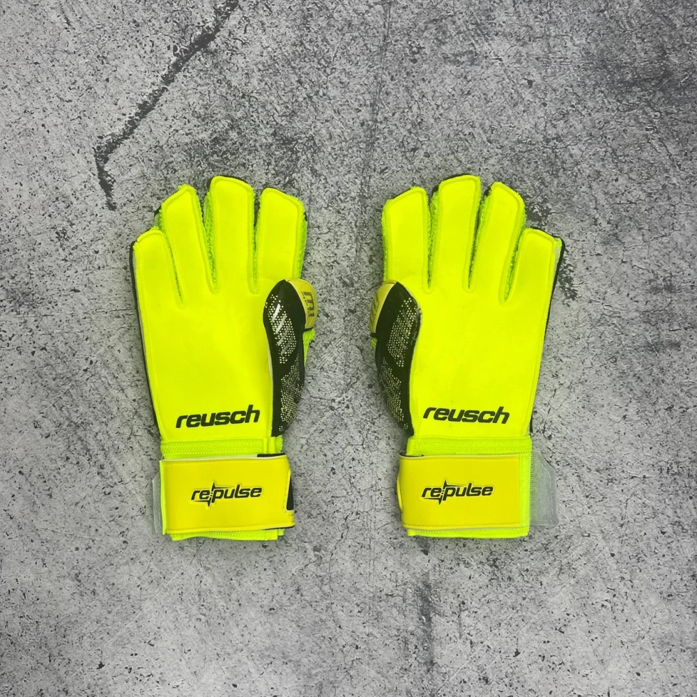 Вратарские перчатки Reusch Mega Grip black/green #2