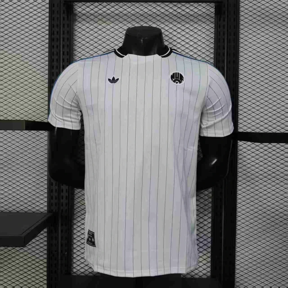 Футболка Newcastle United Terrace Icons white #1