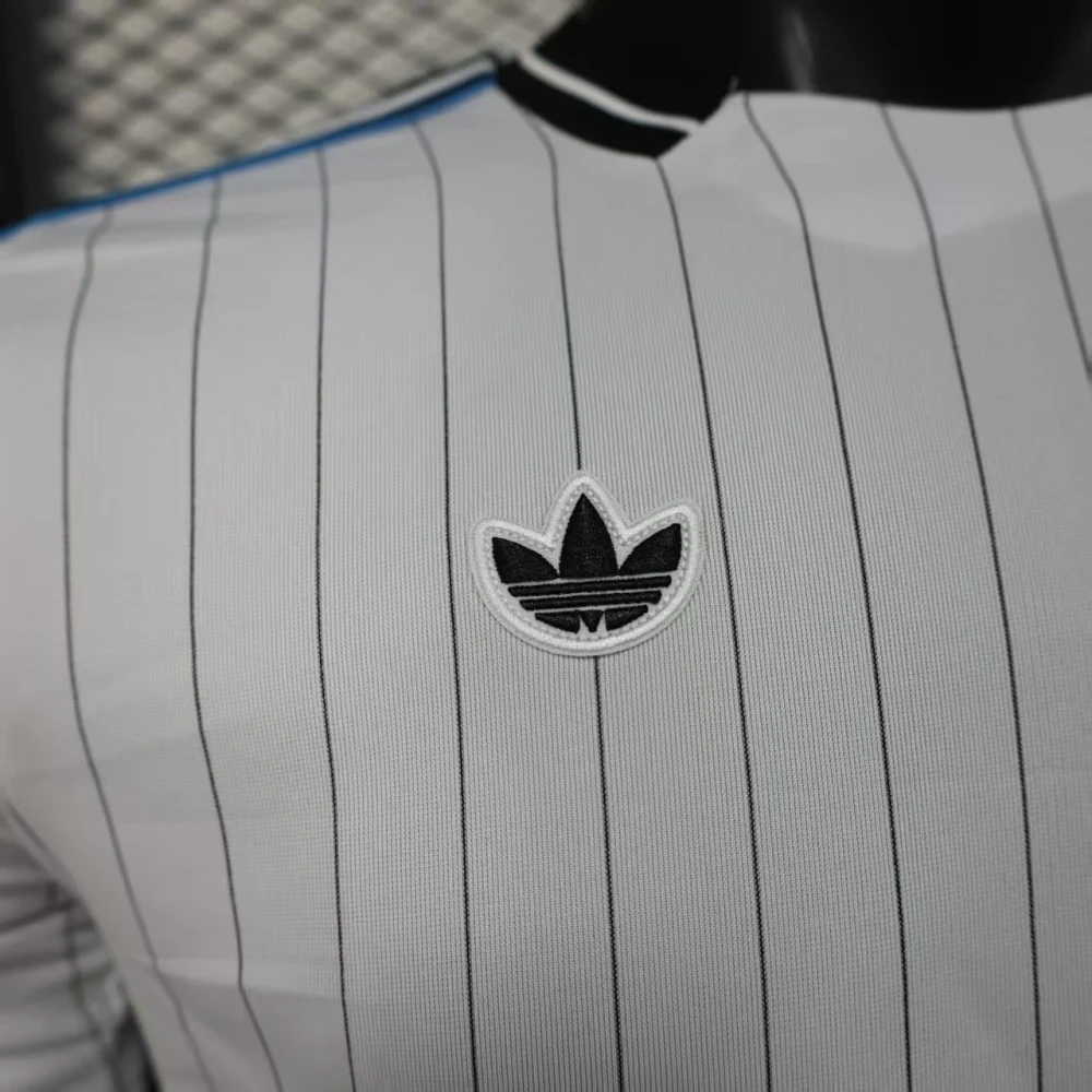 Футболка Newcastle United Terrace Icons white #2