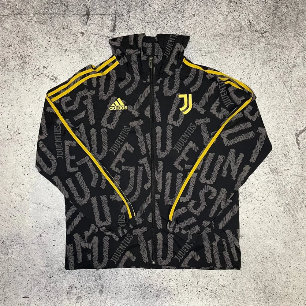 Ветровка Juventus black/yellow #1