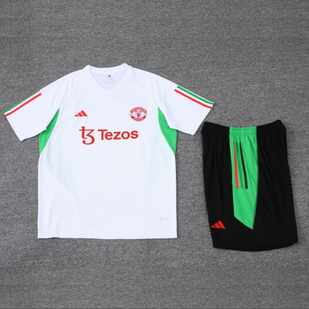 Футбольная форма Man United Training white/black #1
