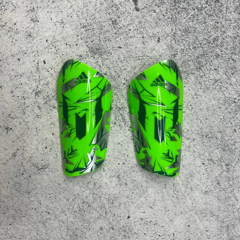 Щитки Adidas Messi green #1