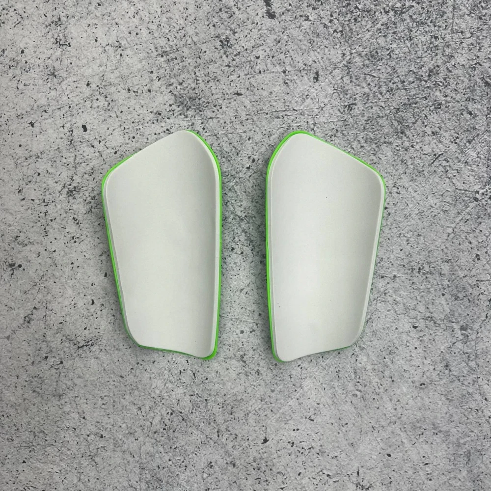 Щитки Adidas Messi green #2
